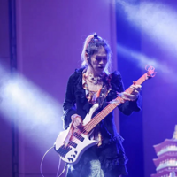 ���������Ǻ�50����һ���ں��ݴ��Ժ�����꣡