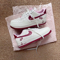 240�վ�һ�ŵͰﾭ��ٴ������˶���Ь