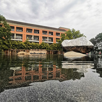 ��԰��ɫ����ʢ����