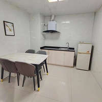 ����ۡһ��һ��2400/�£��������������1���߽�ɳ��վ��