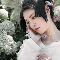 �������