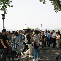 �������޺�  �׵��˴���