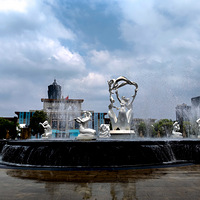 �������꣬���ֹ㳡������Ů��������Ȫ�ذ��ع�  2023.04.21