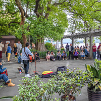 ������ѧ����һ��԰������һ��С���ݳ��� ������04.22��