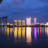 ���Ƴ���