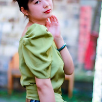 Ư����Ů��