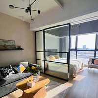 �����ϳ�4/1��վ����һ����1800�����н��