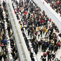 ����������У���Ȧ��