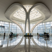 ��ɽ������վ¥