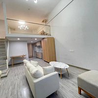 ̩������LOFTһ��һ�����ͳ��⣬����������¥�¾�����ɳ��վ