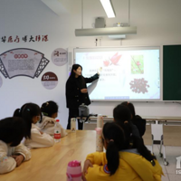 �߽�ҩѧ���أ����˶��ǡ�СС�Ʋ�ʦ��