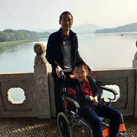 ��л������м������ϻ�ĸ����쵼��������Ա