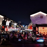 ���յ���ӷ����н����ַǷ����ο�Ħ����ࡣ