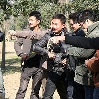 �ټ�ϲ���浯���ĸ��� ��侭�仧���˶�