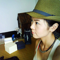 Yvonne�ԃ�--˽����݋