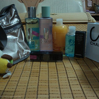 ��һ�η�������׼�Ϲ�HK���