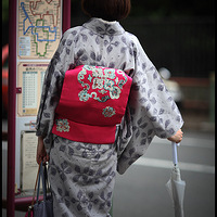 �ձ���ͷɨ��Ů