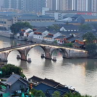 �����ŵ��̻��п�ͷ