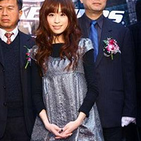 ����CyndiΪĳ����Ʒ�����Ĵ��ԣ����ۡ����ˡ��Ը��㵫������