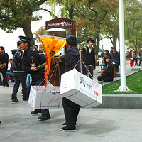 ��������Ұ��ִ��  ���������οͷ�ŭ