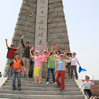 ��һ����ɽ,������󴵺��Ƭ��Ů����