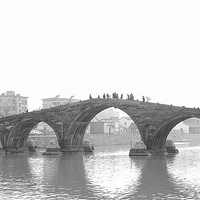 ���ܰ�����