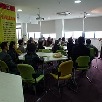 19¥��ѧ׼����ר����������У��㱨����