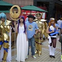 雅典娜召唤众圣斗士集结号，场面瞬间HOLD住！