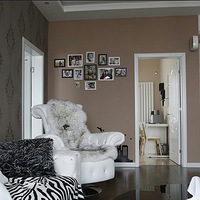 ҵɫ׺ڣС˼Ϳѻǽ~۴۴