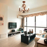 һ��װ��Բ�������˵��Σ�ΪŮ�����쳬������޶�ͯ����