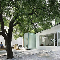 93�����˸����ƾ���լ��30�O��Ժ������һ������