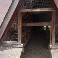 �ھ����裺�������С���������ڶ�¥��̨����һ�������ӹ�Ԣ����