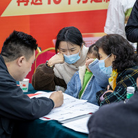 �����һչ����ǿ���ʦ��������Ŀ������ۣ���սȫ��װ����ͼ�