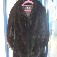 ��ŮɹӴϵ���ҽб���С�����������������