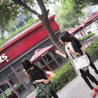 һȺ.�ܷ衣���֡���������Ů�ˡ�