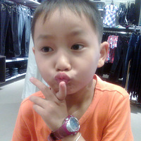 ���������ѵ�ֶ�ӣ���û�к�˧���ܳ���С��̫����