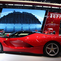 �Ϻ���չ�����̵�--������LaFerrari