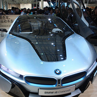 �Ϻ���չ�����̵�-����i8������϶���˫���ܳ�