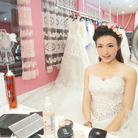 ��ױ���������ǵ����۹޵�Ů��������