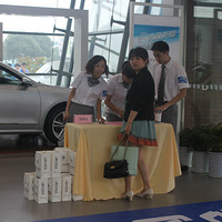 ��ɫ�籩Ϯ���̳�,�Ϻ����������Ź���Բ����Ļ����ͼ��