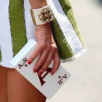 ���ա��˿ˡ��Ͻ֣����ܴ����ĳ���Urania Gazelli