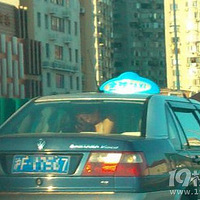 ���⳵�ڳ���Ů�����г˿����϶�������