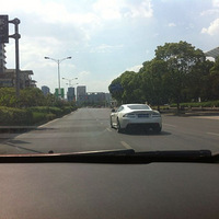 ż��������