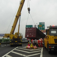 ��װ��෭ѹ������� ���ٻ�����ס��4����