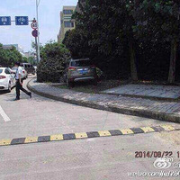 ��������4S������ͻ��Լ�������;�з��������¹�