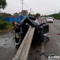 ƽ�ȹ�·���Ӽݳ�ײ�ϻ������»�����Խ����