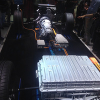 2015�Ϻ���չ