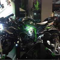 2015�Ϻ���չ