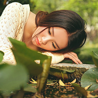 СŮ���ڶ�����Ӱ�ĵ�д�������������ַ���~~