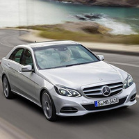 ��������̨����ȥ��椣�û�뵽����һ�ߵ����Աߣ����̵�ͷ���ߣ�